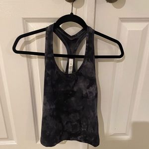 Lululemon cool racerback Shorter Nulu NWT sz. 6
